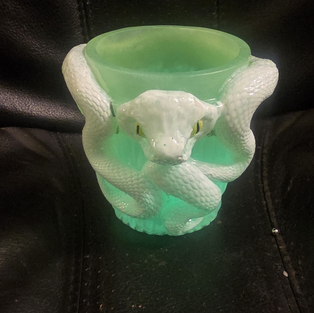 Glow In The Dark Green Resin White Snake Handmade Flower Pot Planter